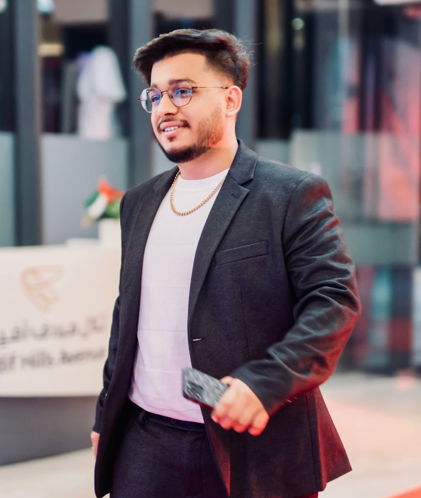 Shaffay Bajwa — digital marketer and software engineer in Dubai